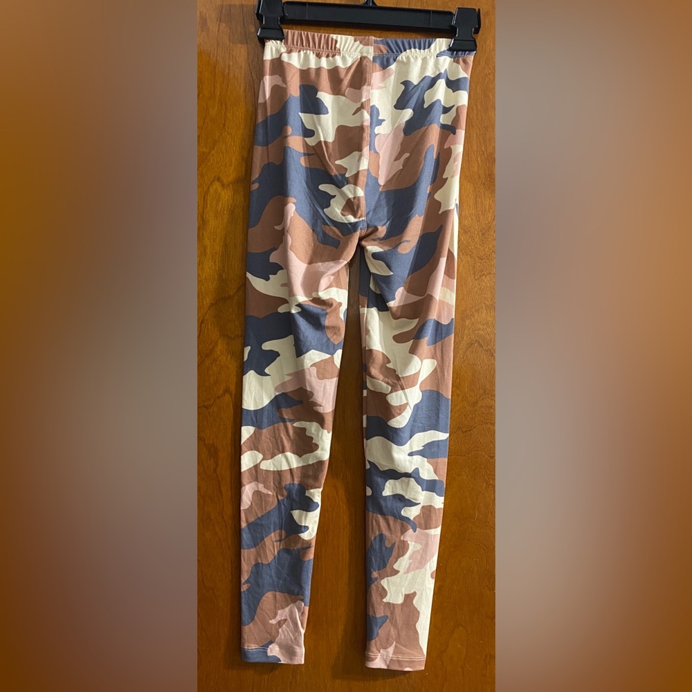 ZENANA CAMOUFLAGE LEGGINGS - Picture 3 of 5